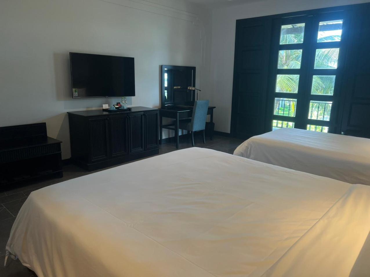 Dankbaar Resort Куи Нхон Екстериор снимка