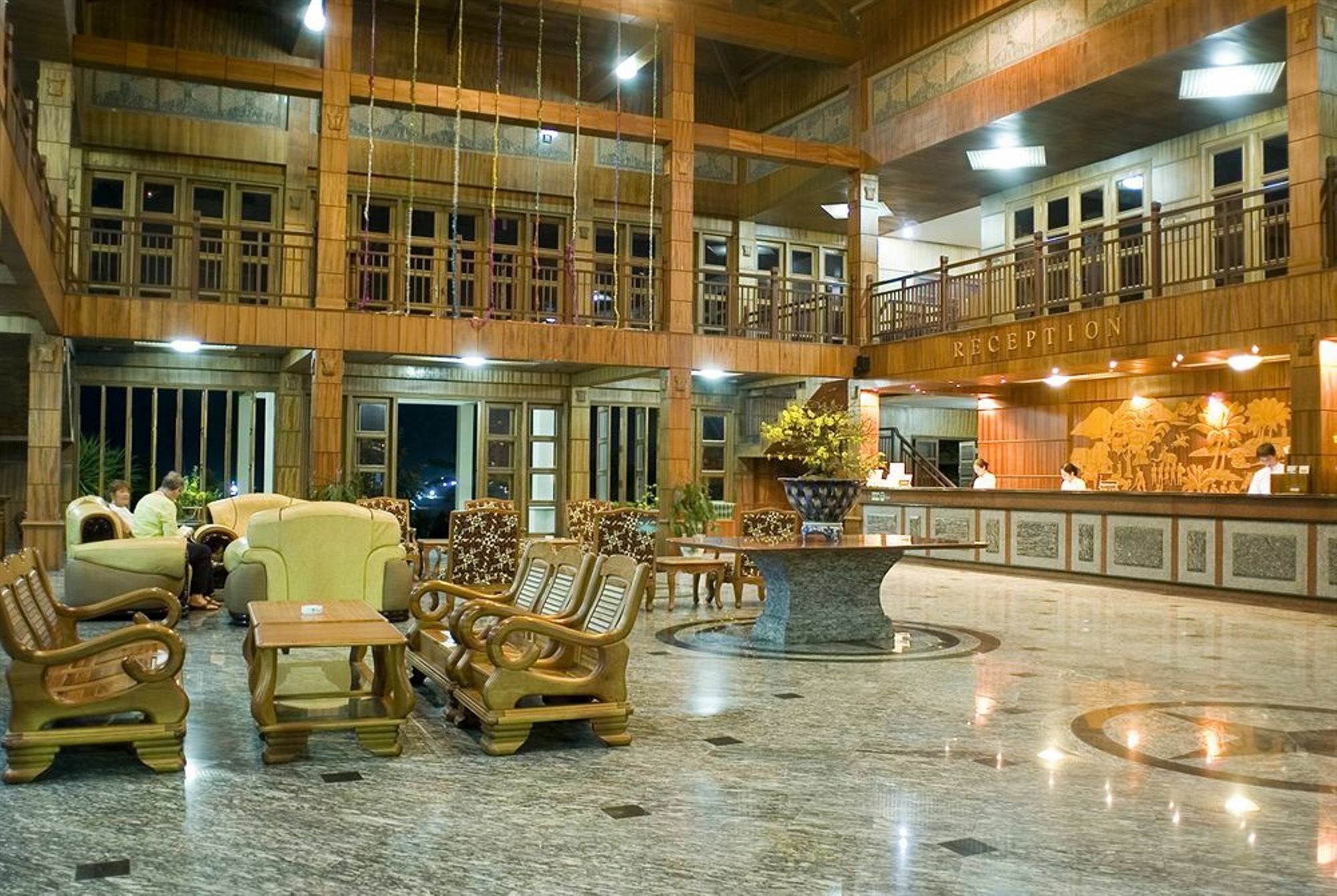 Dankbaar Resort Куи Нхон Екстериор снимка
